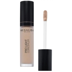 Pro Light Concealer - Correttore Fluido Idratante  W20