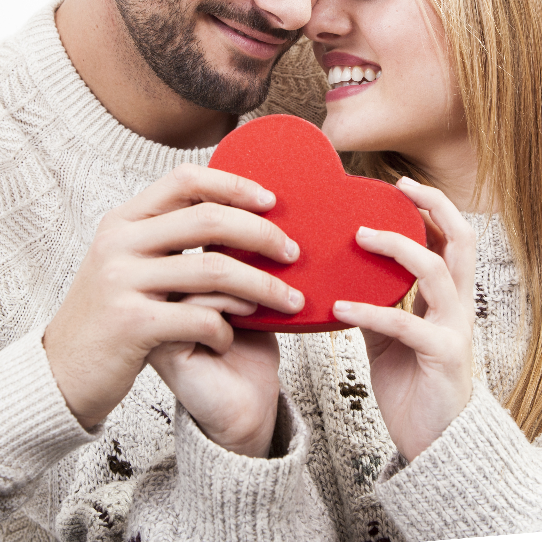 Regali San Valentino per Lui: i 7 migliori Profumi per stupirlo