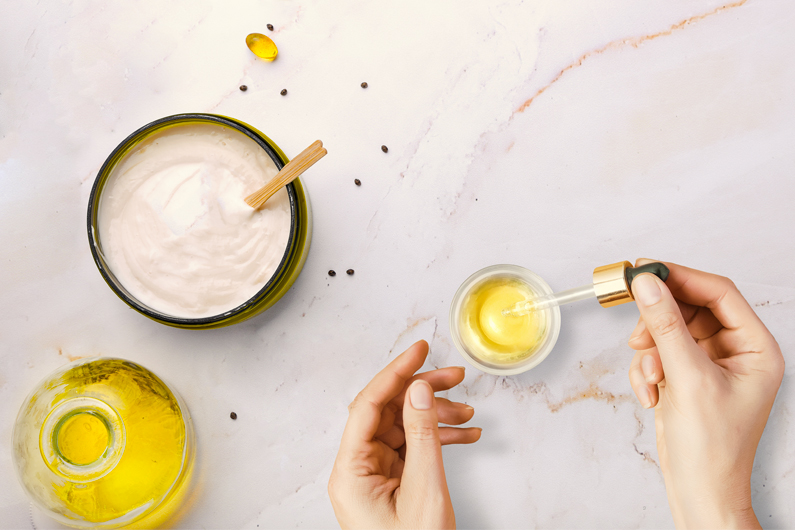 Olio di canapa: le proprietà e gli usi per la bellezza della tua pelle