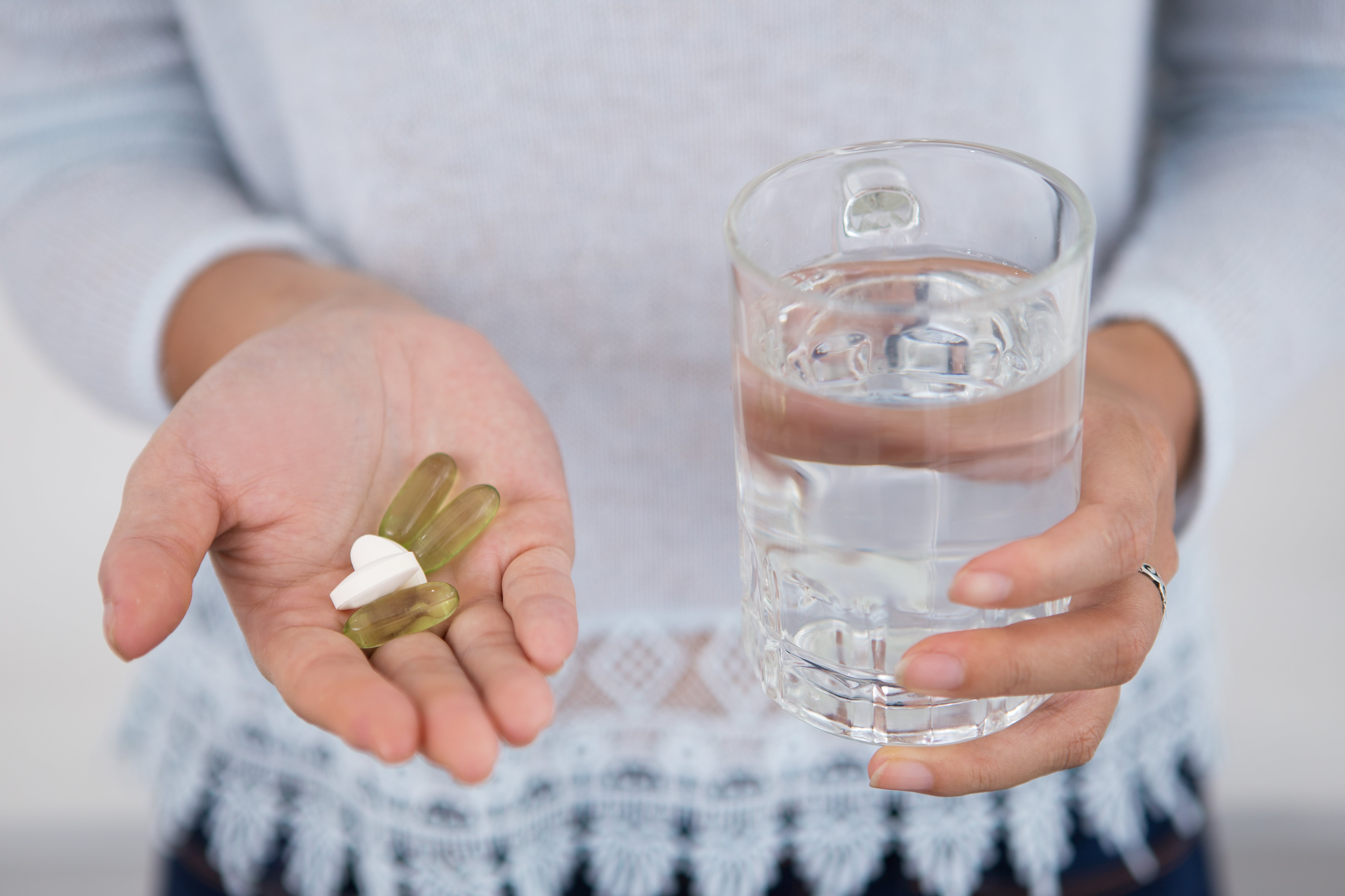 Come ingoiare le pillole? Ecco i metodi più efficaci!