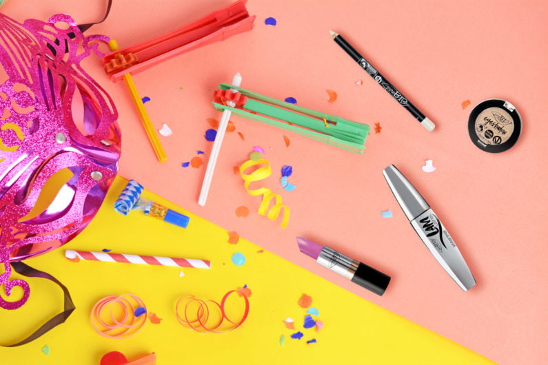 Giù la maschera: a Carnevale scegli solo trucchi sicuri per bambini!